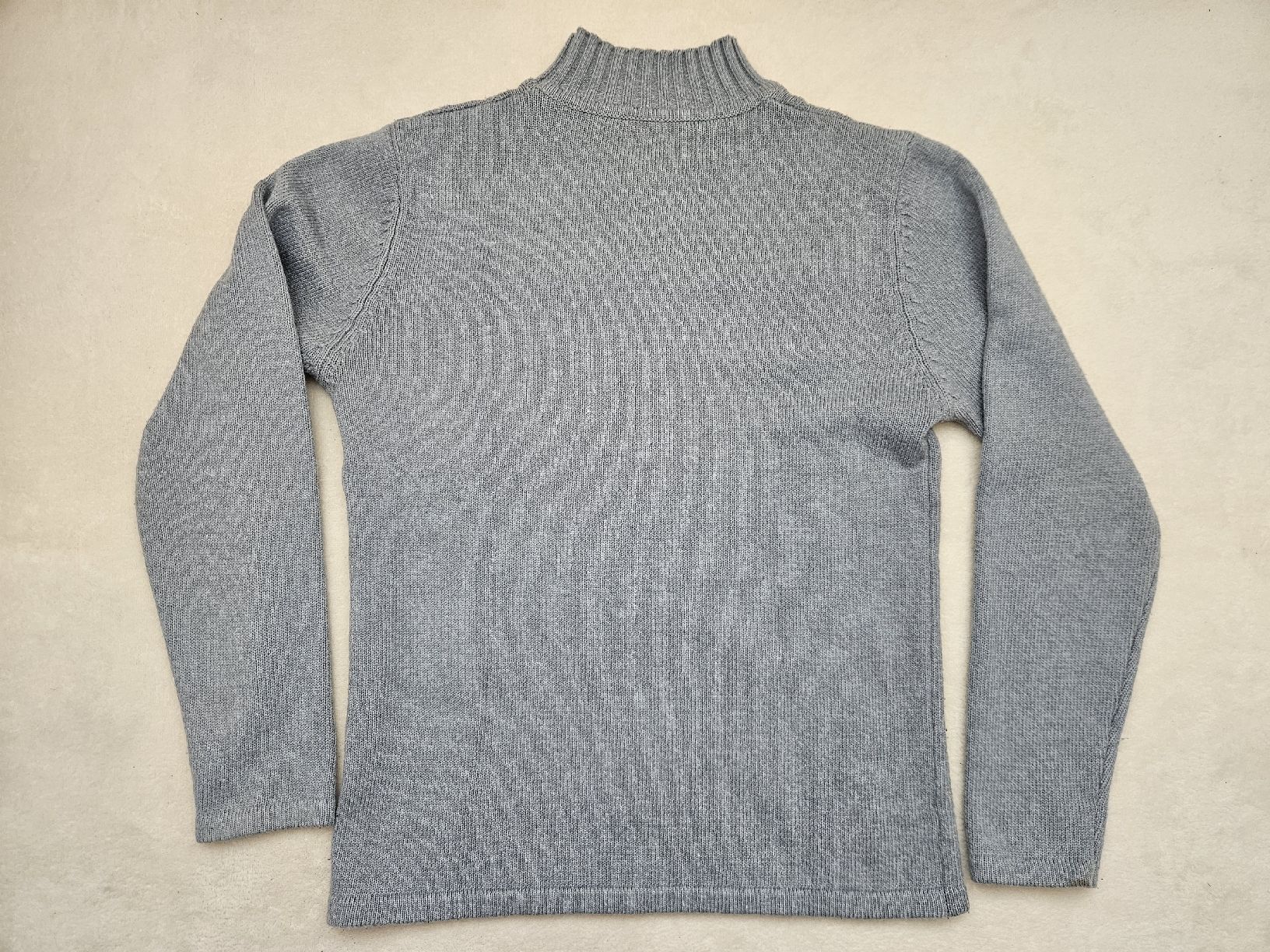 Pullover & Sweatshirts: Pullover Gr. S – Gebraucht aus Worb von jun_fj8w 1