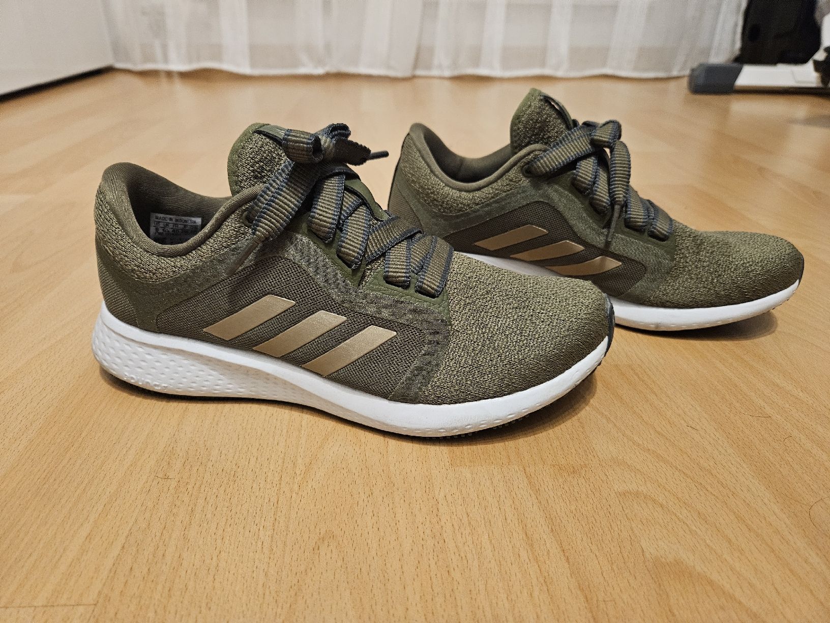 Adidas Damenschuhe: Adidas Edge lux – Gebraucht aus huttwil von care.b 2