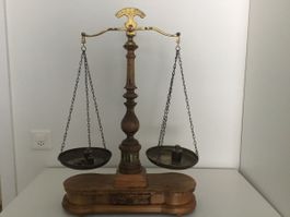 Schöne Deko-Waage