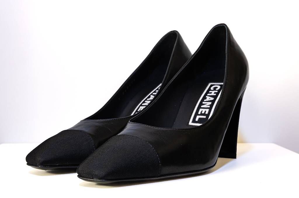 Scarpe da donna: Chanel Pumps, Gr. 36 – Nuovo (secondo la descrizione) da Zürich venduto da peerless_chic 1