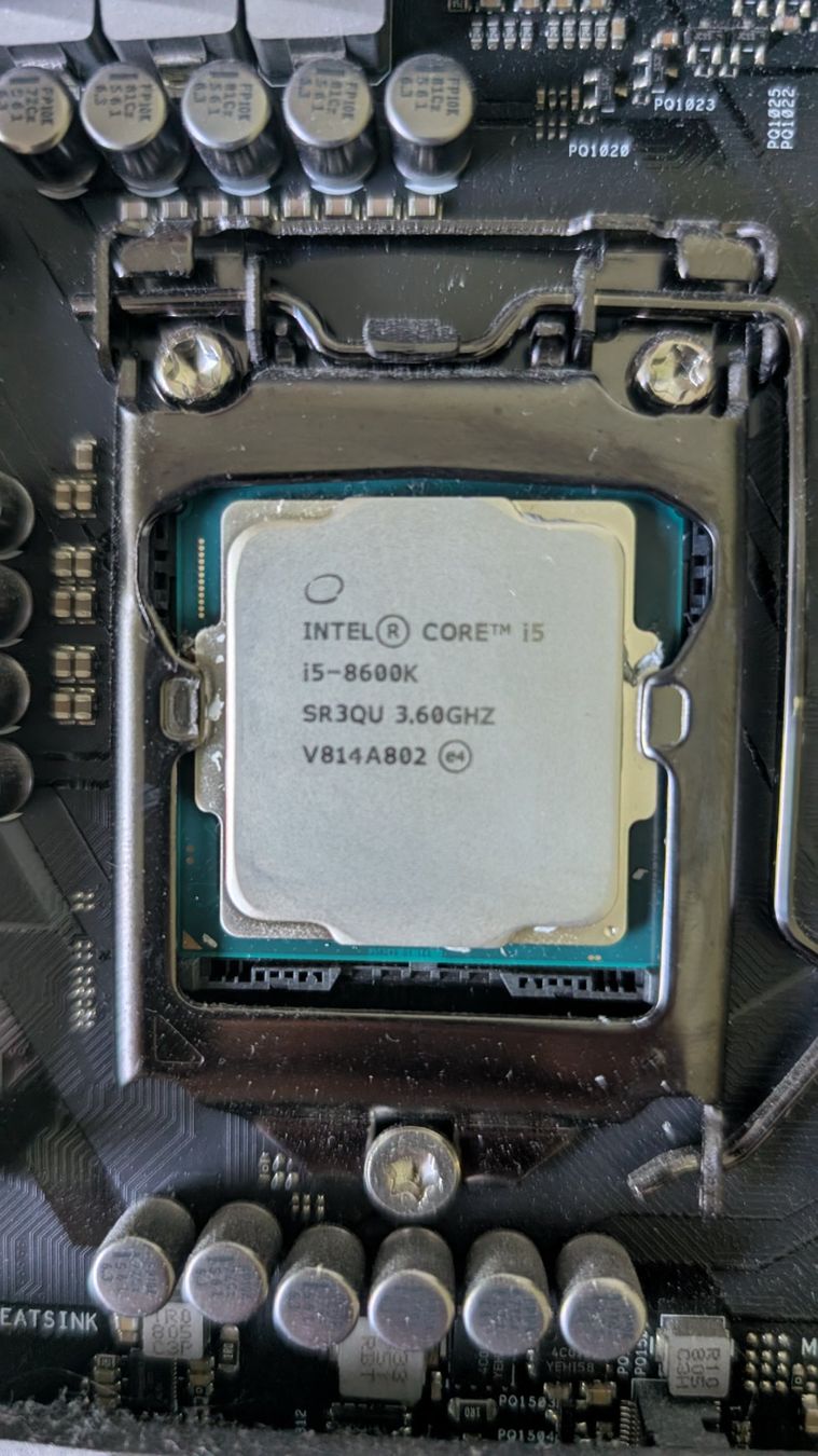 Asus PCs: Intel i5-8600K + ASUS ROG Maximus X Hero – Gebraucht aus Bern von Daniu84 1