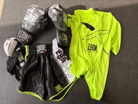 Leone Box-Set Handschuhe Hose Shirt Grösse M NEU
