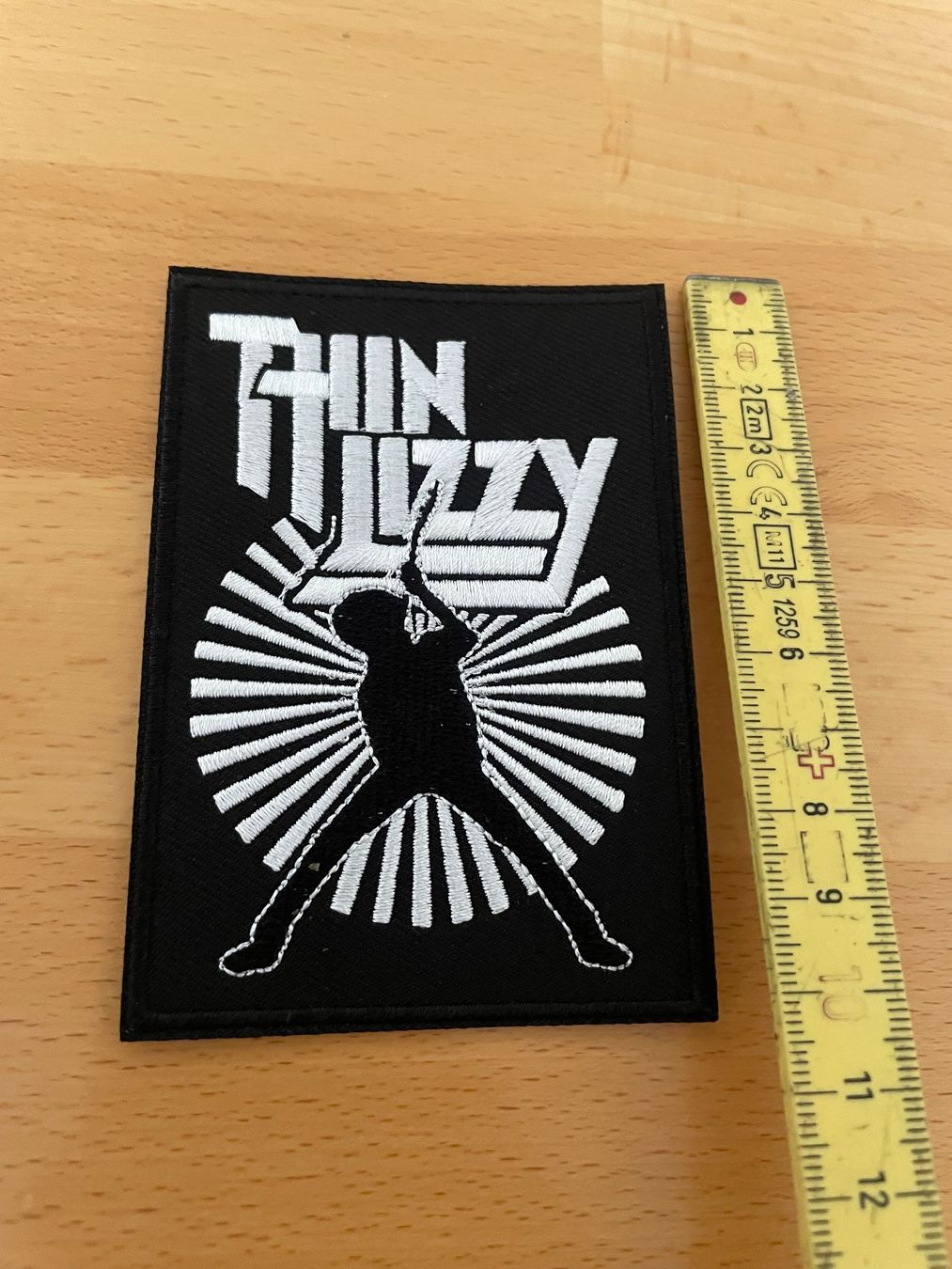 Toppe: Thin Lizzy - Patch Aufnäher Metal Rock Band 3 – Nuovo (secondo la descrizione) da Horn venduto da abutre72