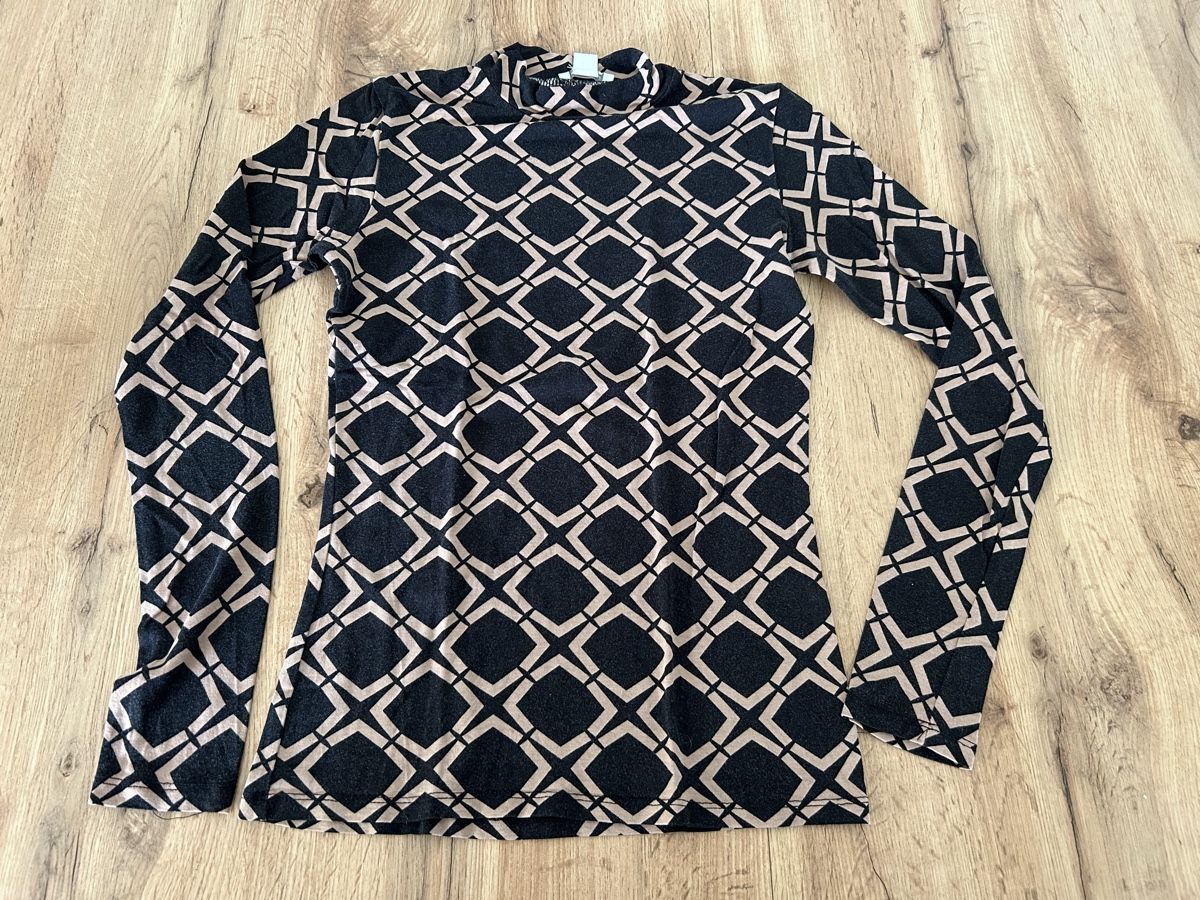 Pullover & Sweatshirts: Lot de 2 pulls fin – Gebraucht aus Malleray von Keimy32