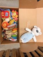Konvolut Baby Spielzeug und Plüschtiere