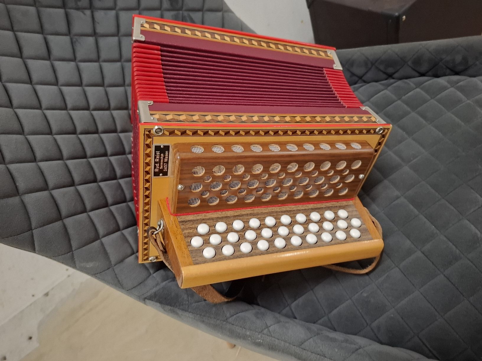 Instruments de musique: reist orgeli. – D'occasion à Villeneuve par BibiVintage