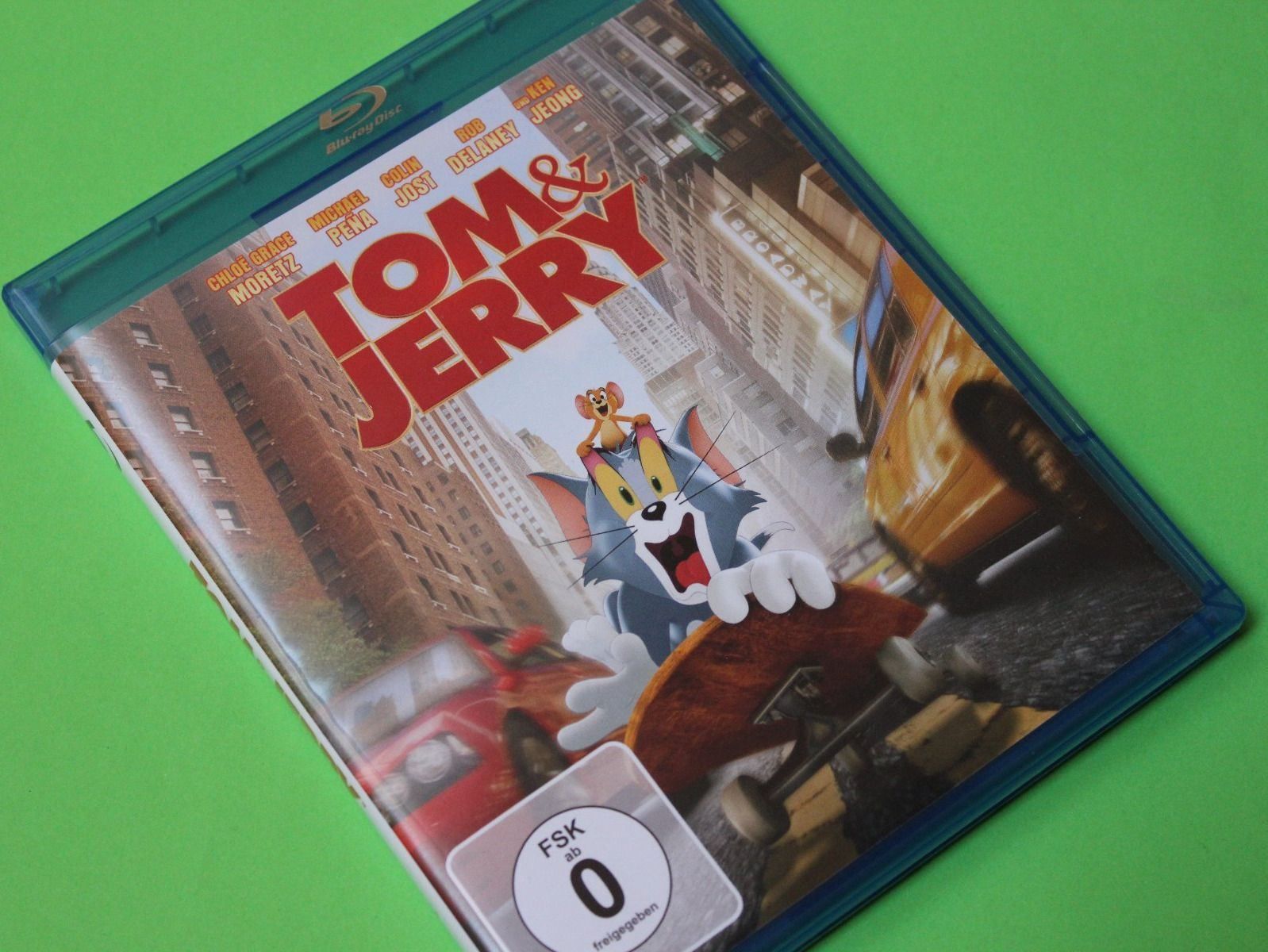 Tutti i DVDs: TOM & JERRY BLU-RAY Spielfilm 2021 – Usato da Tübach venduto da JamesStone