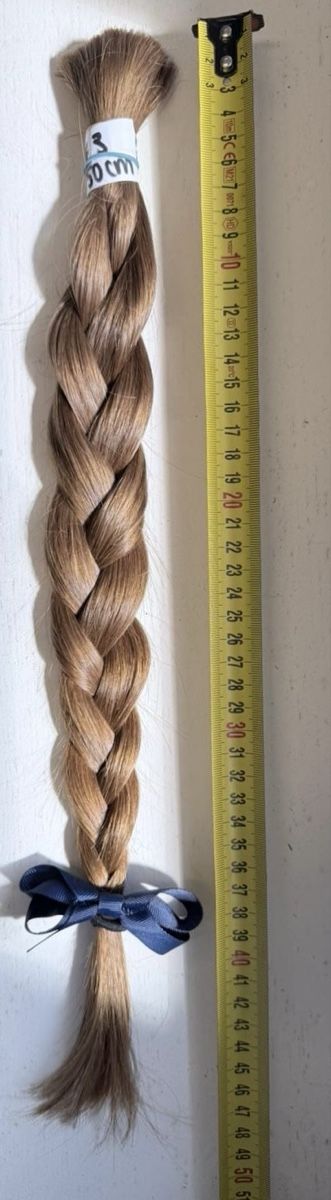 Perücken: Premium Russian Virgin Hair – Neu (gemäss Beschreibung) aus Niederbipp von Jlouisa