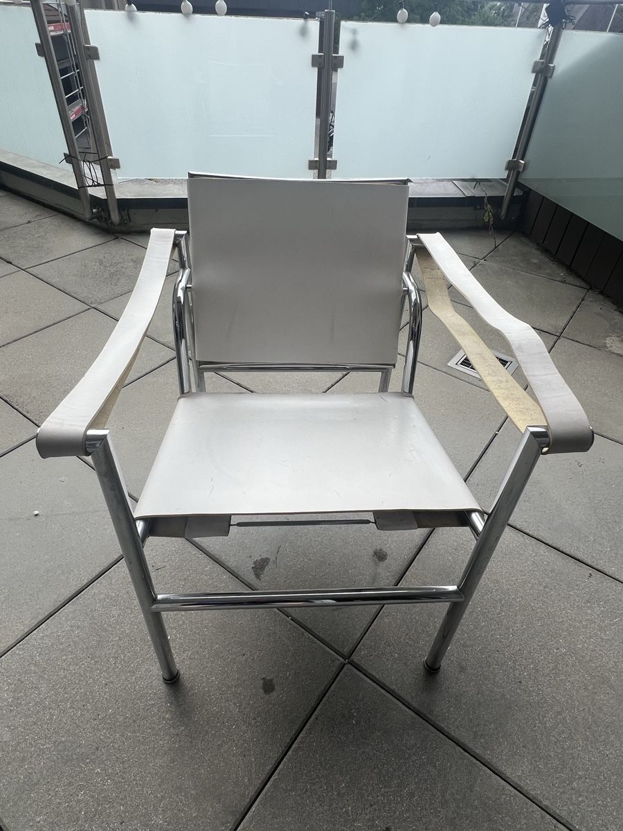 Le Corbusier Poltrone: Le Corbusier LC1 Sessel – Usato da Heimberg venduto da Hupsidupsi