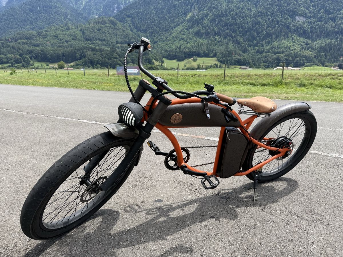 Velos: E-Bike Cruiser Orange/Braun Rayvolt  – Gebraucht aus Unterseen von Slif00 2