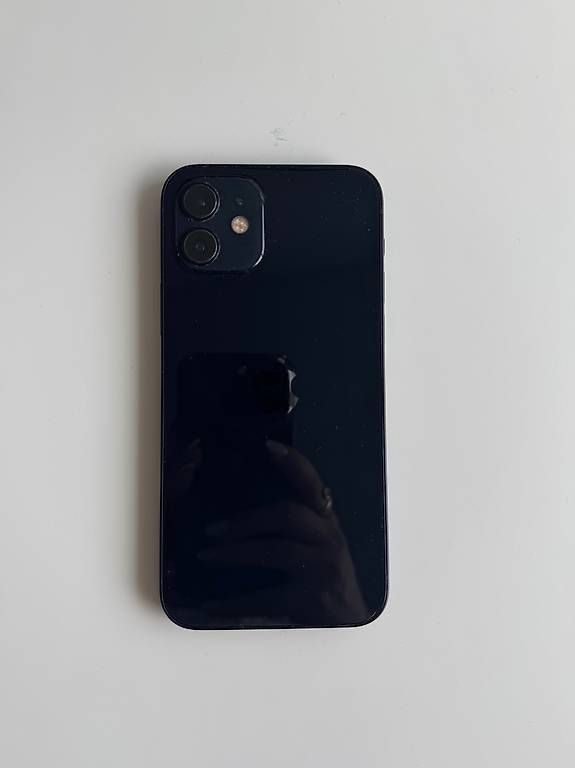 Apple Telefoni cellulari / Smartphones: Apple iPhone 12 128 GB Schwarz – Usato da Reinach BL venduto da joh_8mhf 1