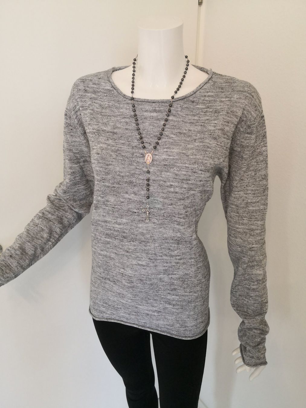 H&M Maglioni & Felpe: 🤩H&M STRICK-PULLOVER GRAU – Usato da Olten venduto da Naja-Twins-Twins 2