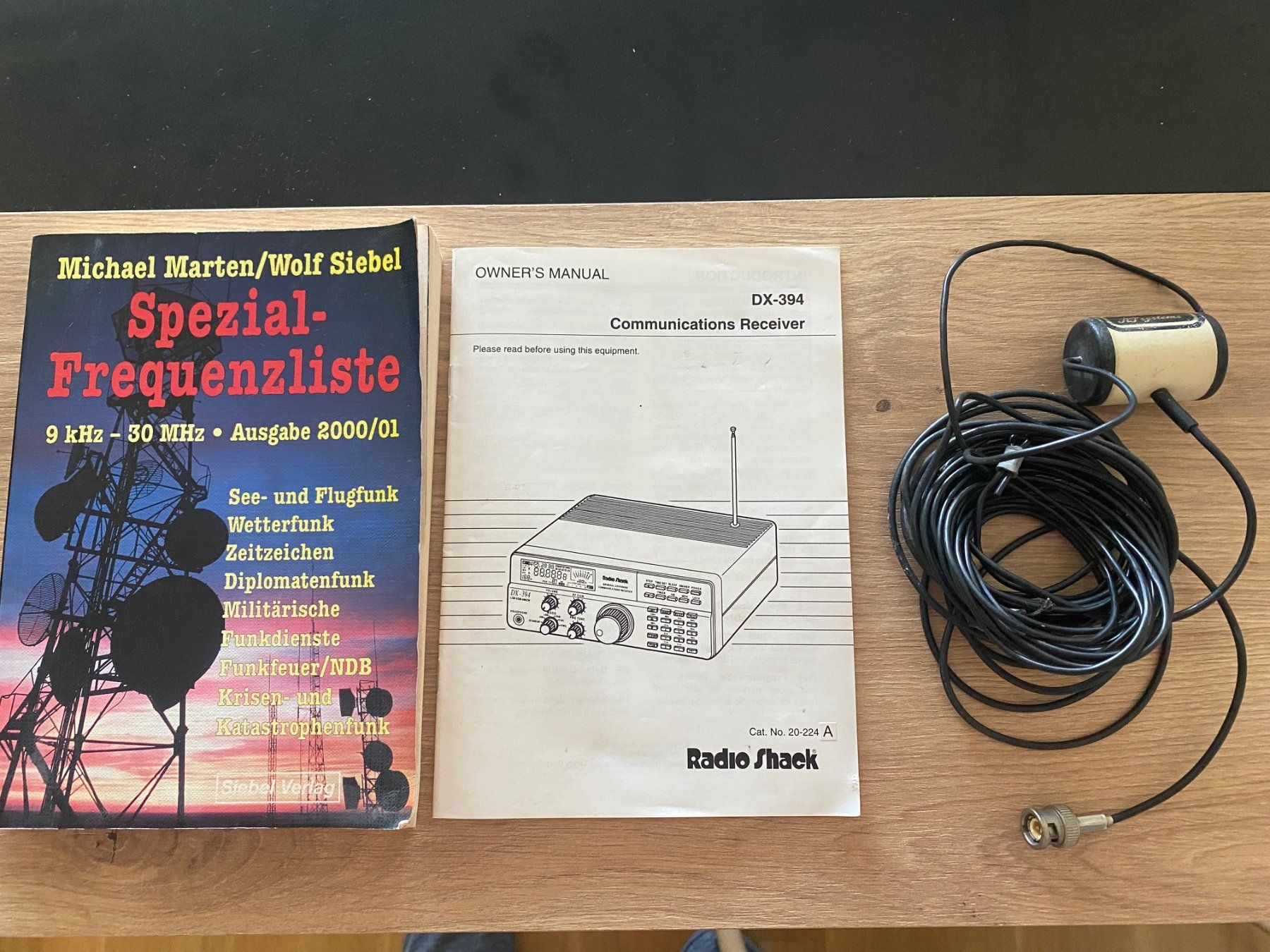 Radio: Weltempfänger Radio Shaek DX-394 – Usato da Hägglingen venduto da 66m_6hg9 4