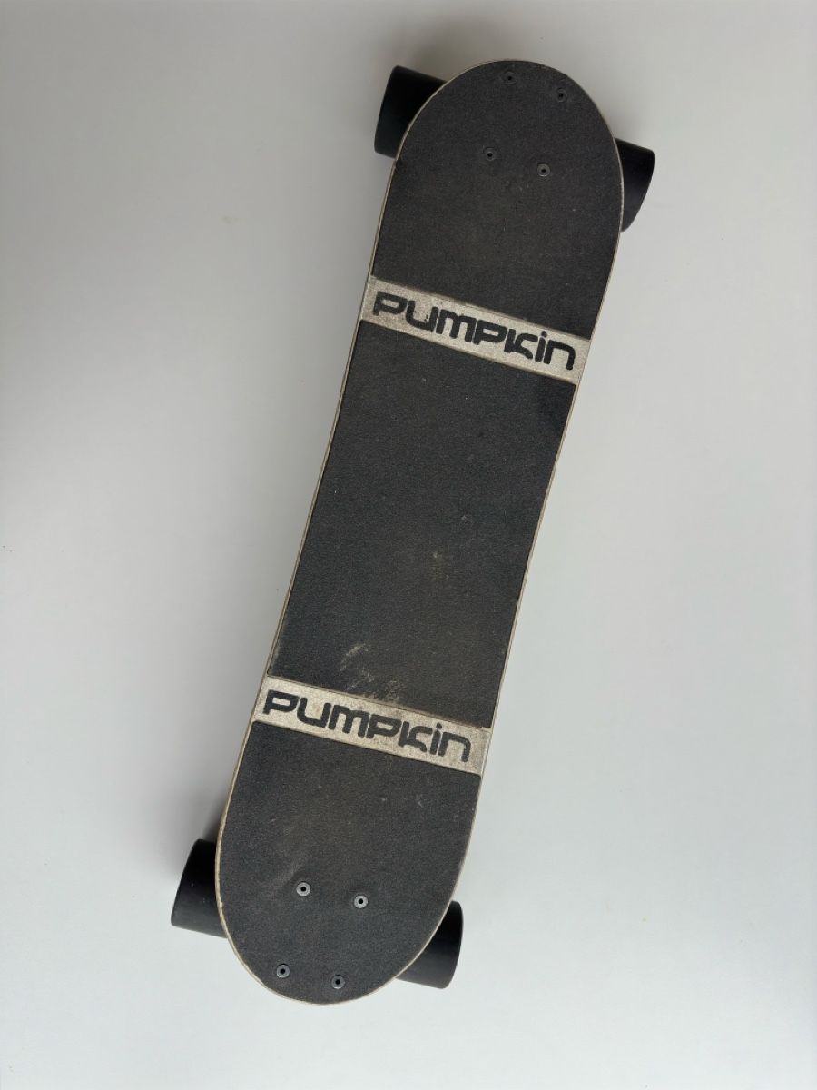 Skateboards: Pumpkin Longboard mit Viking Rollen Spezialedition – Usato da Frauenfeld venduto da Bobi1978