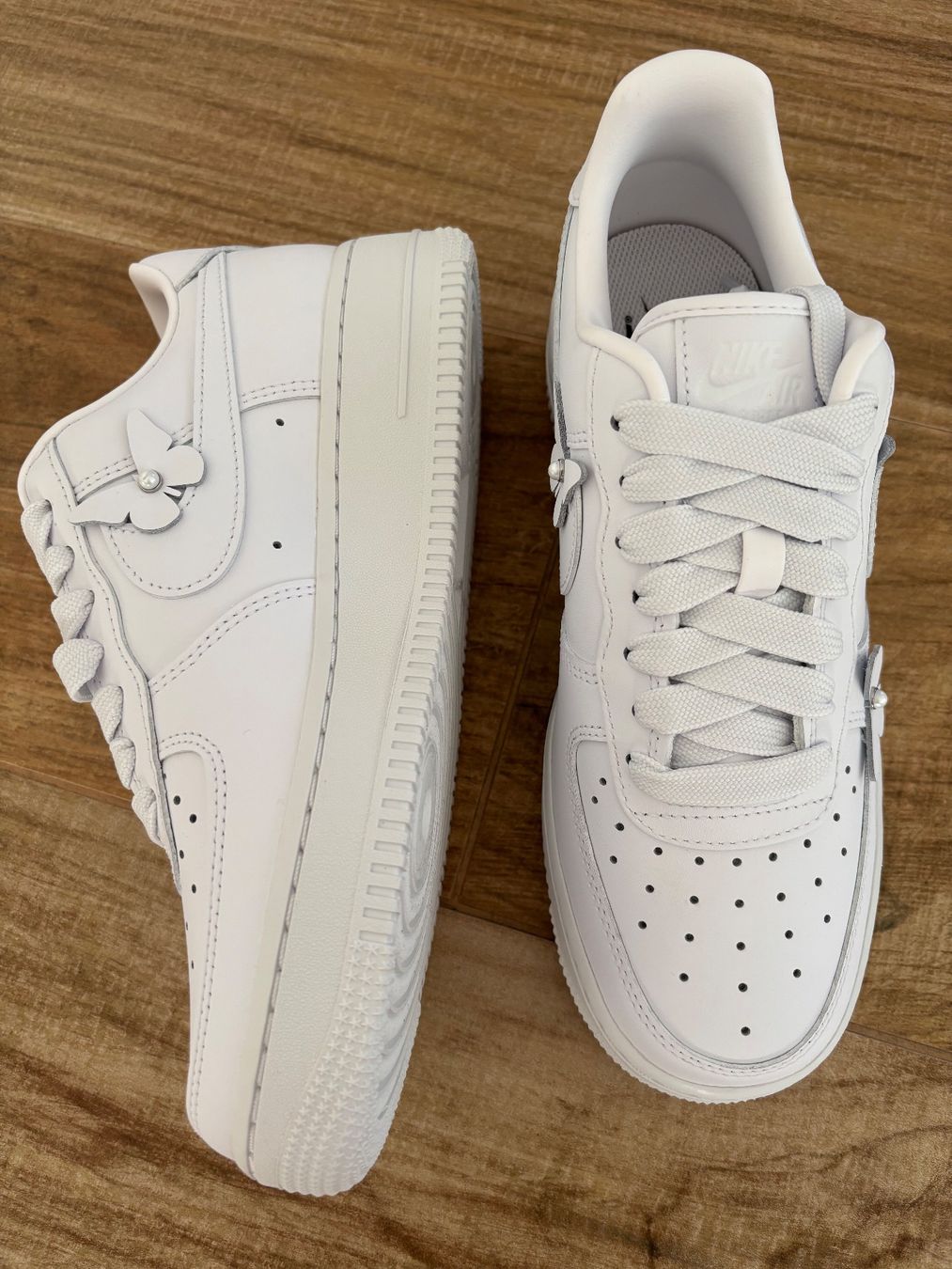 Nike Scarpe da donna: Nike Air Force mit Schmetterlingen – Nuovo (secondo la descrizione) da Enggistein venduto da THE-IGOR 2