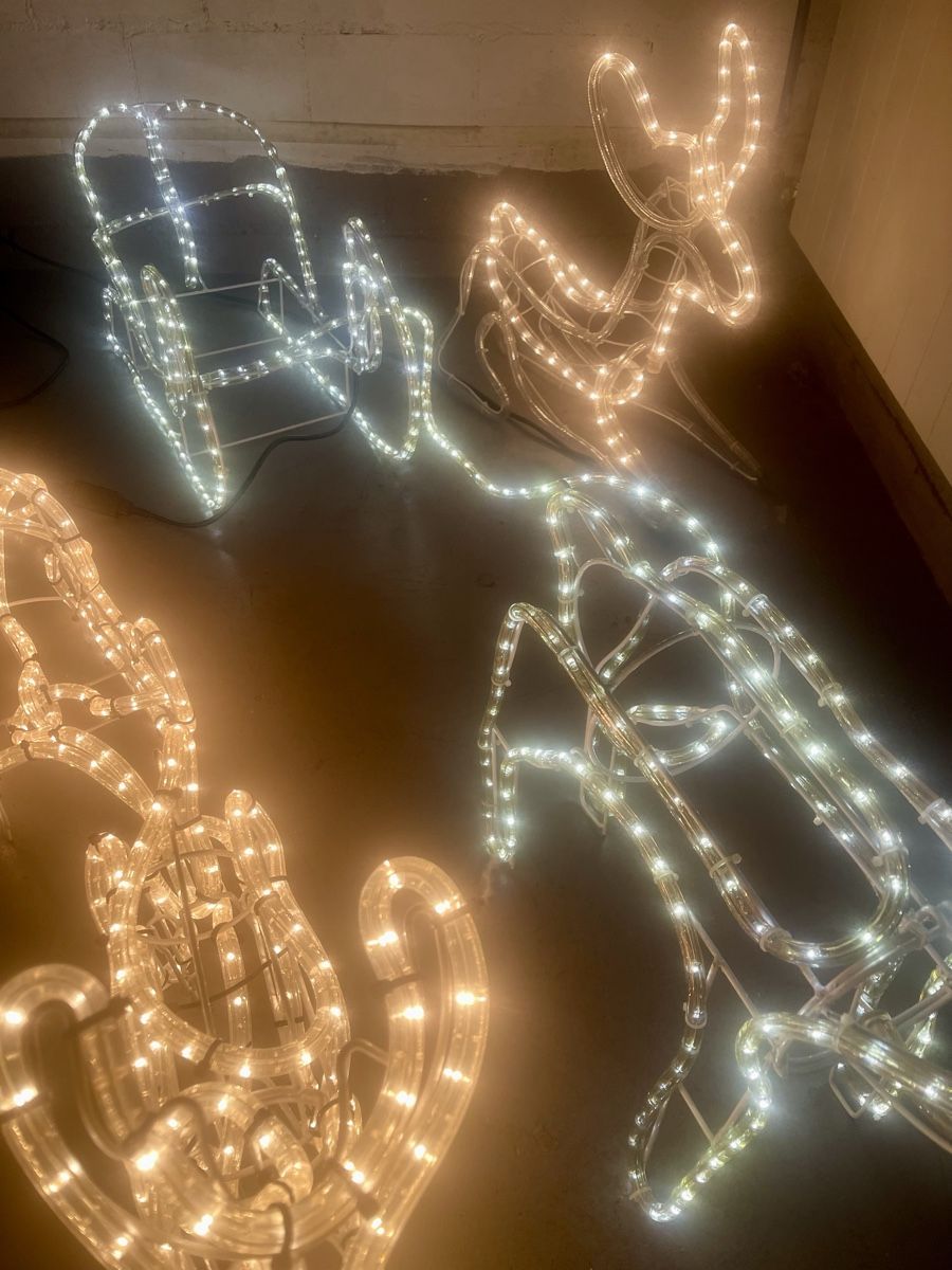 Alle Dekorationen: LED Rentier mit Schlitten Weihnachtsdeko – Gebraucht aus Schlieren von Mattis123 4