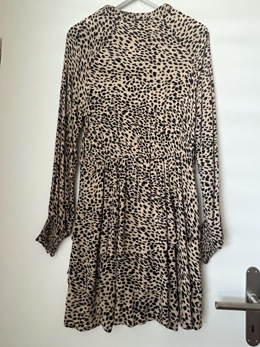 Billabong Kleider: Billabong Kleid Leo Grösse S – Gebraucht aus Frauenfeld von heyLani 1