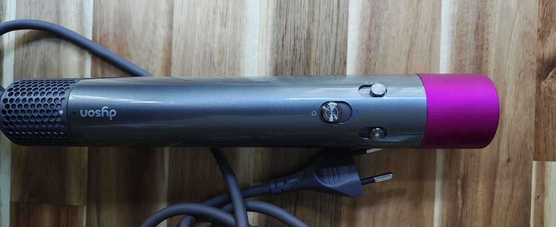 Dyson Sèche-cheveux: Dyson Airwrap Multi-styler Complete – Très bon état – D'occasion à Fribourg par cov_5s7x 3
