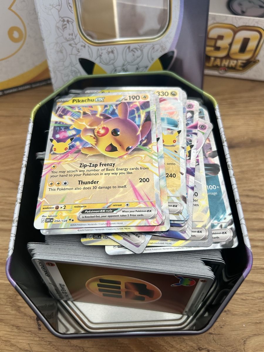 Pokémon Sammelbilder & Trading cards: Pokémon 30th Bulk Karten En/D – Neu (gemäss Beschreibung) aus Volketswil von kri_mp95 1