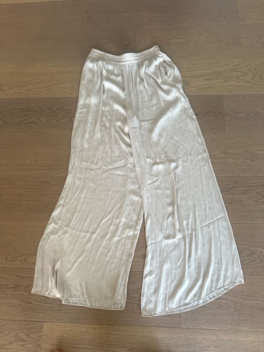 Zara Pantaloni: Zara Hose – Usato da Zürich venduto da sommer121