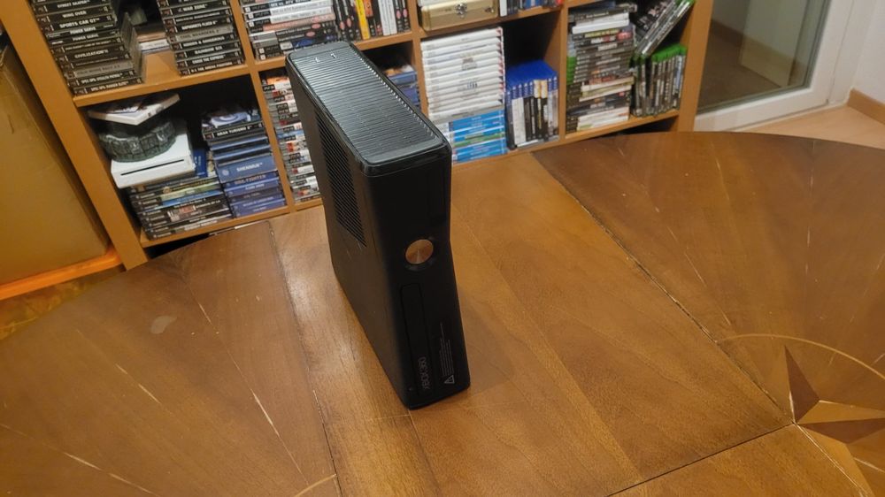 Xbox 360 S defekt (Gebraucht) in Gretzenbach für CHF 18 – mit Lieferung ...