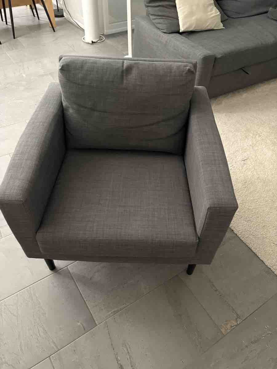 Ikea Poltrone: Ikea Sessel in Grau, gebraucht – Usato da Ostermundigen venduto da NiSc 1