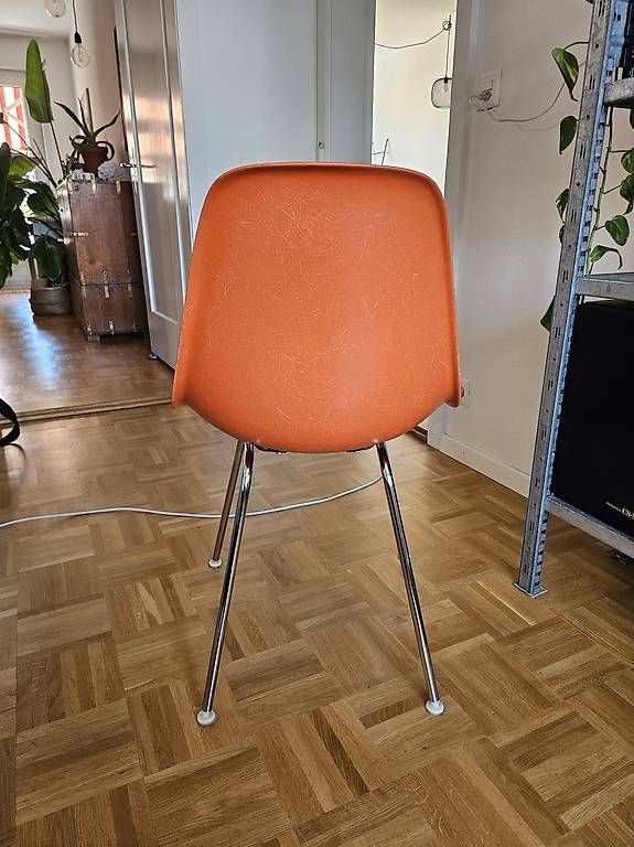 Sedie: Eames Side Chair Orange – Usato da bern venduto da Alex_Geisser 2
