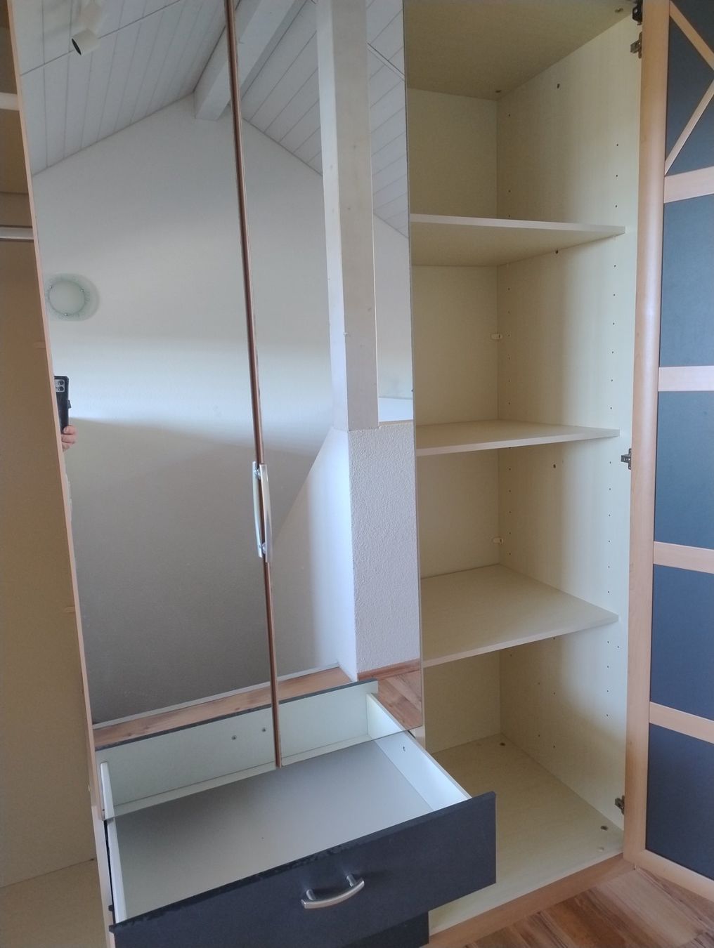 Armadi: Kleiderschrank – Usato da Rüfenach AG venduto da Mikesch1999 2