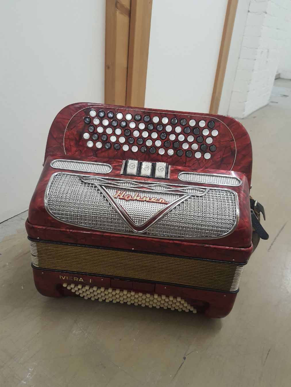 Hohner Strumenti musicali: accordéon chromatique hohner avec coffre – Usato da Pont-de-la-Morge venduto da Mirabelle0 2