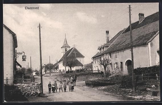 Cartoline postali: AK Damvant, Blick zur Kirche – Usato da Berlin venduto da bartko-reher