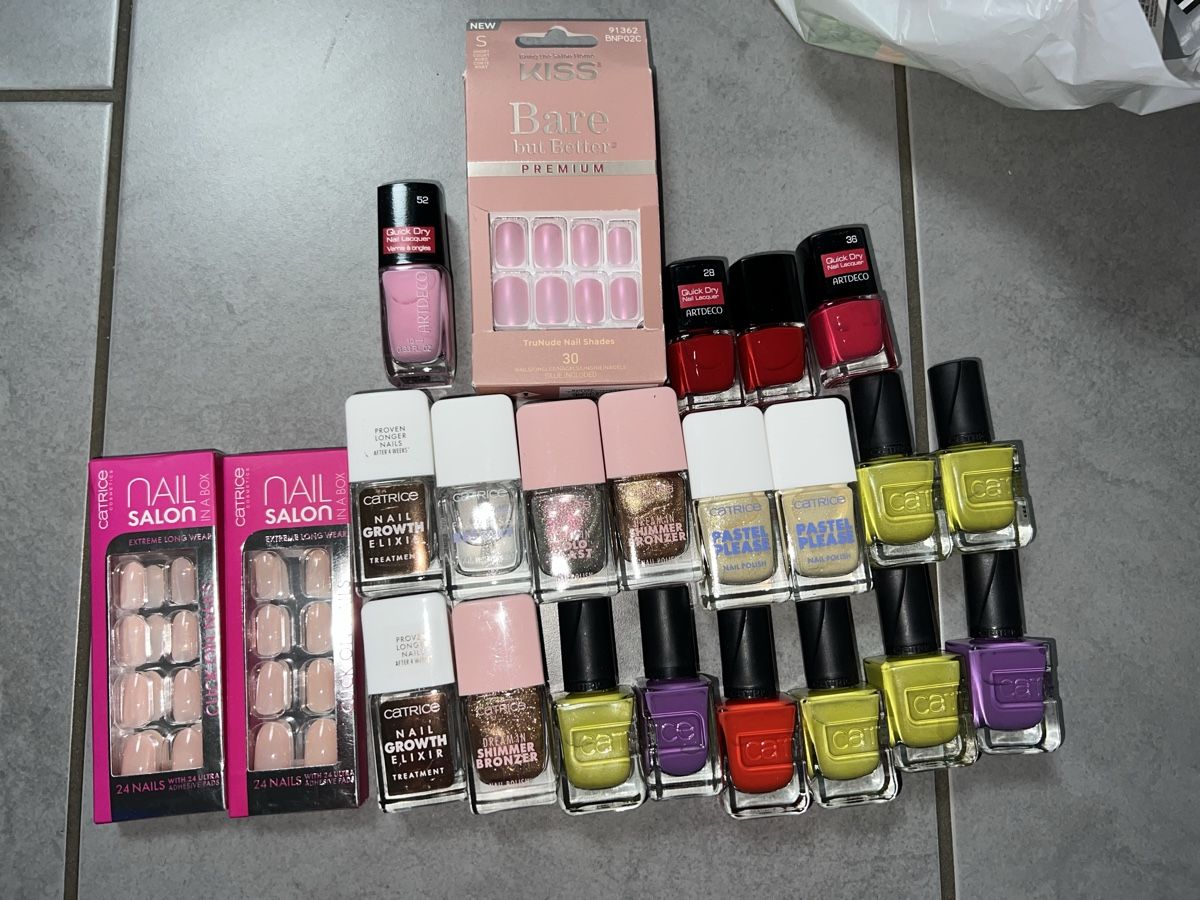 Smalto per unghie: Nagellck Set alles neu – Nuovo e nell'imballaggio originale da Oberentfelden venduto da Dianaaaaaa