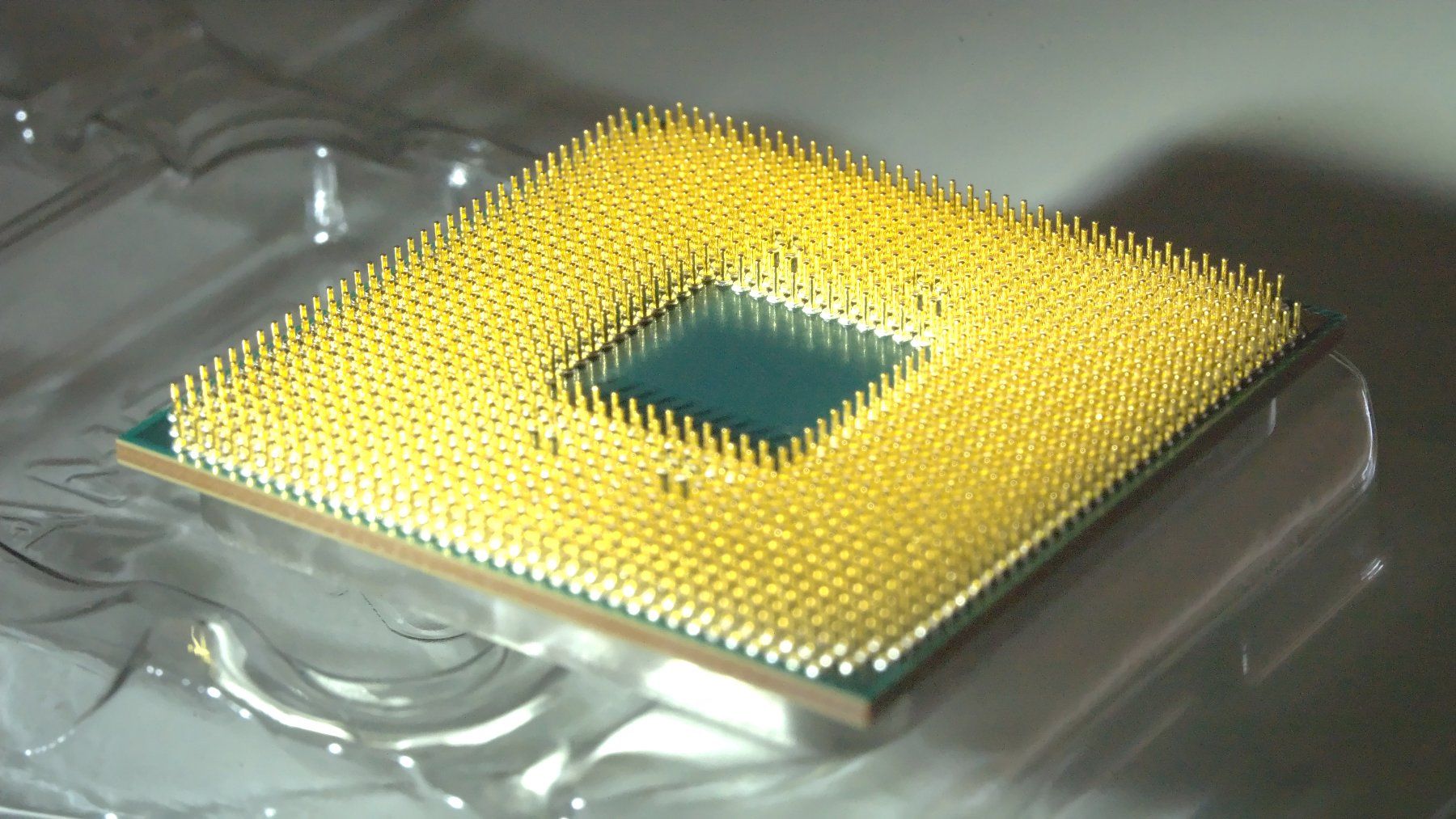 Amd Componenti elettronici: AMD Ryzen 9 3900XT – Usato da Bassersdorf venduto da joh_y7mm 3