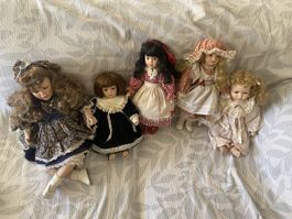 Lot de 5 poupées en porcelaine 