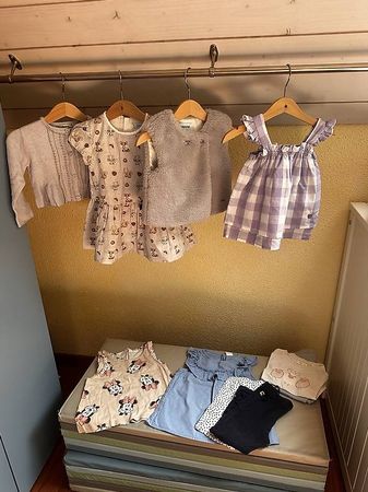 Kleiderpaket in Gr. 80 Mädchen 