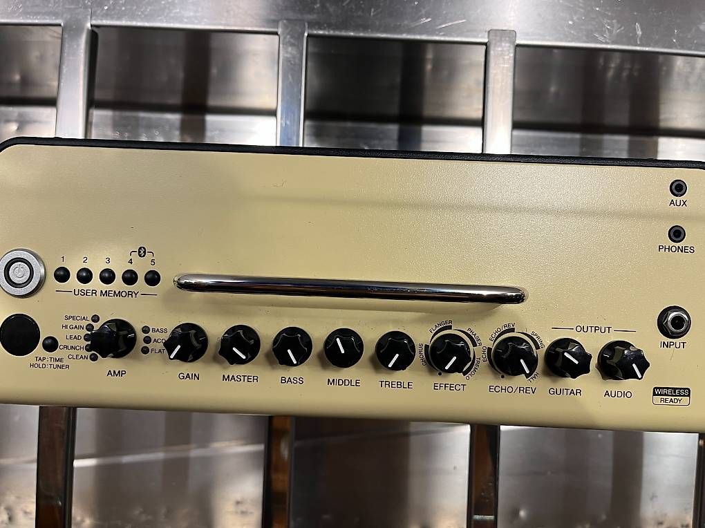 Yamaha Amplificatori: Yamaha THR 10 II Wireless – Usato da Allschwil venduto da vsd_r2mf 3
