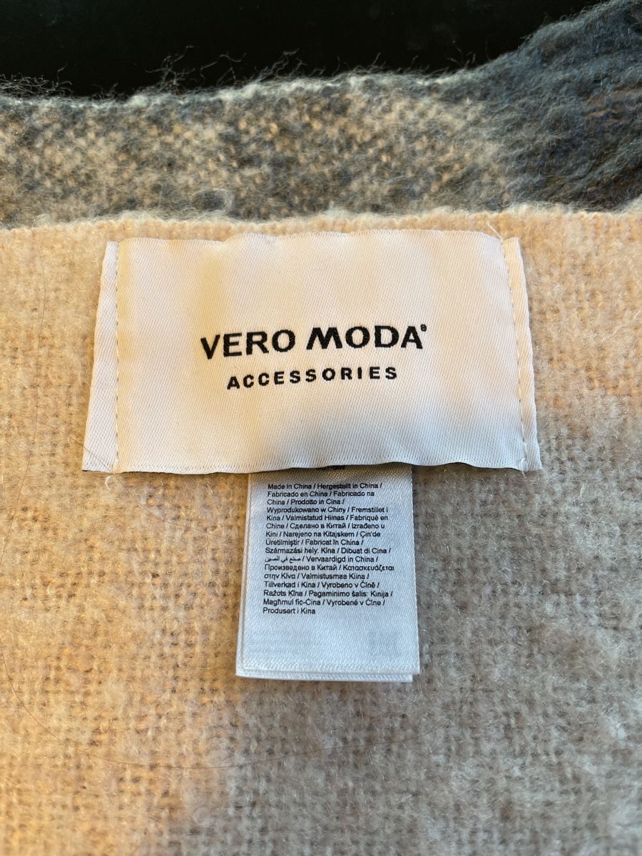 Foulard & Sciarpe: Schal von Vero Moda – Usato da Schmitten FR venduto da Monei19 2