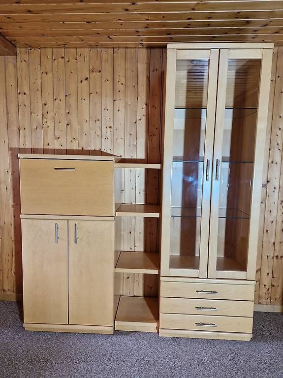 Vitrinen: Vitrine, Buffet – Gebraucht aus Grindelwald von jana2094 1