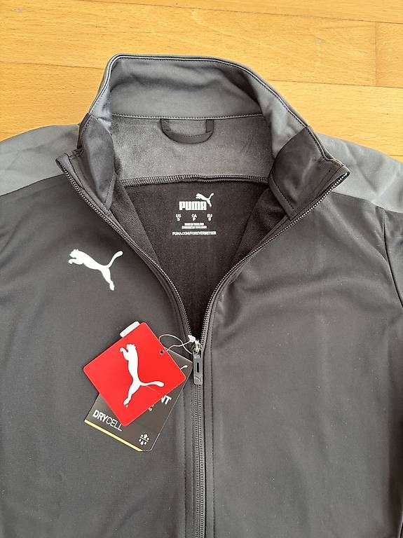 Giacche: Puma Jacke - Grosse S - mit Etikett  – Nuovo e nell'imballaggio originale da Davos Platz venduto da Davos25 2
