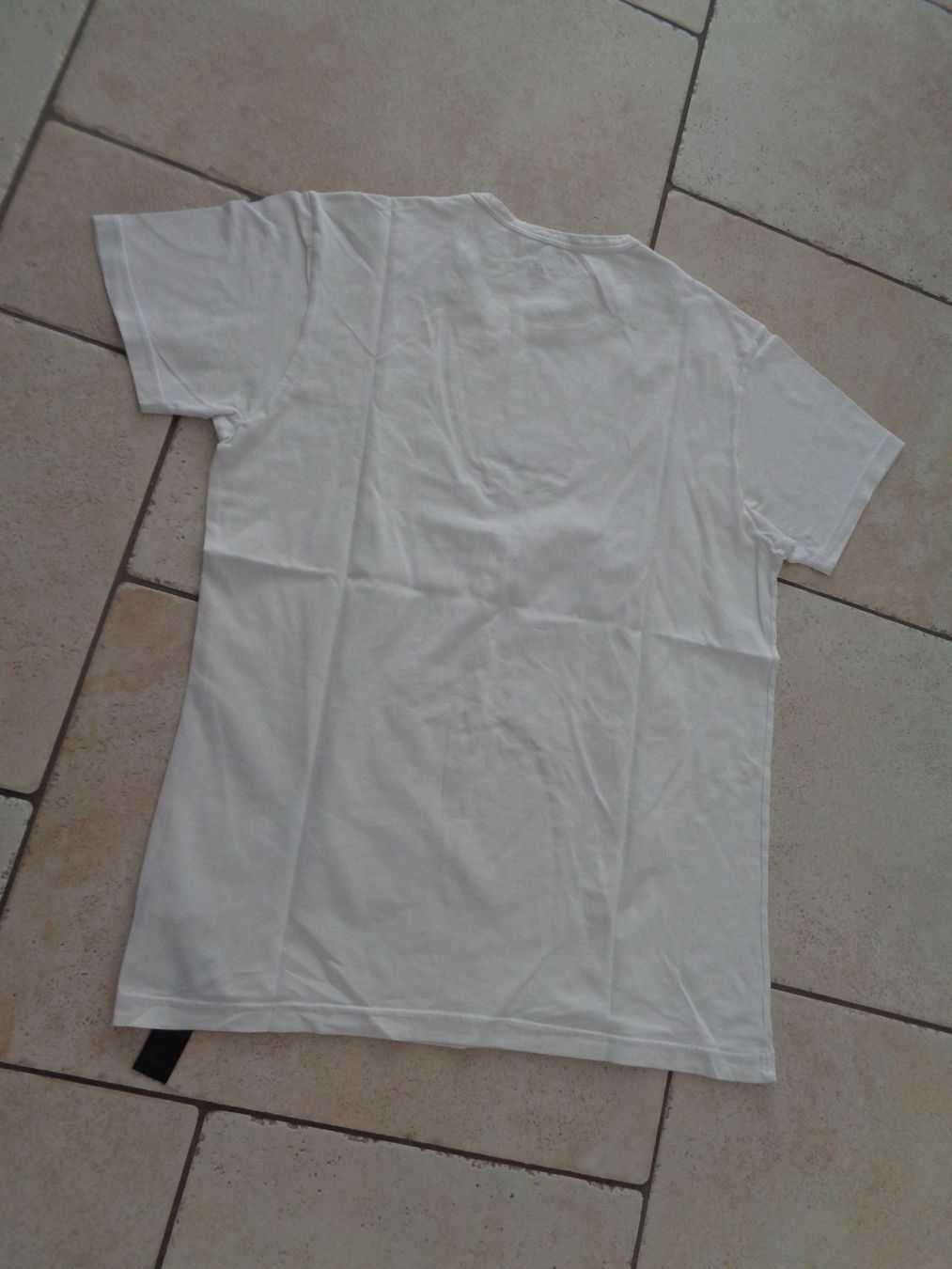 Armani T-shirt: Shirt  Armani  Grösse M/L – Usato da Kreuzlingen venduto da Robi-2003 3