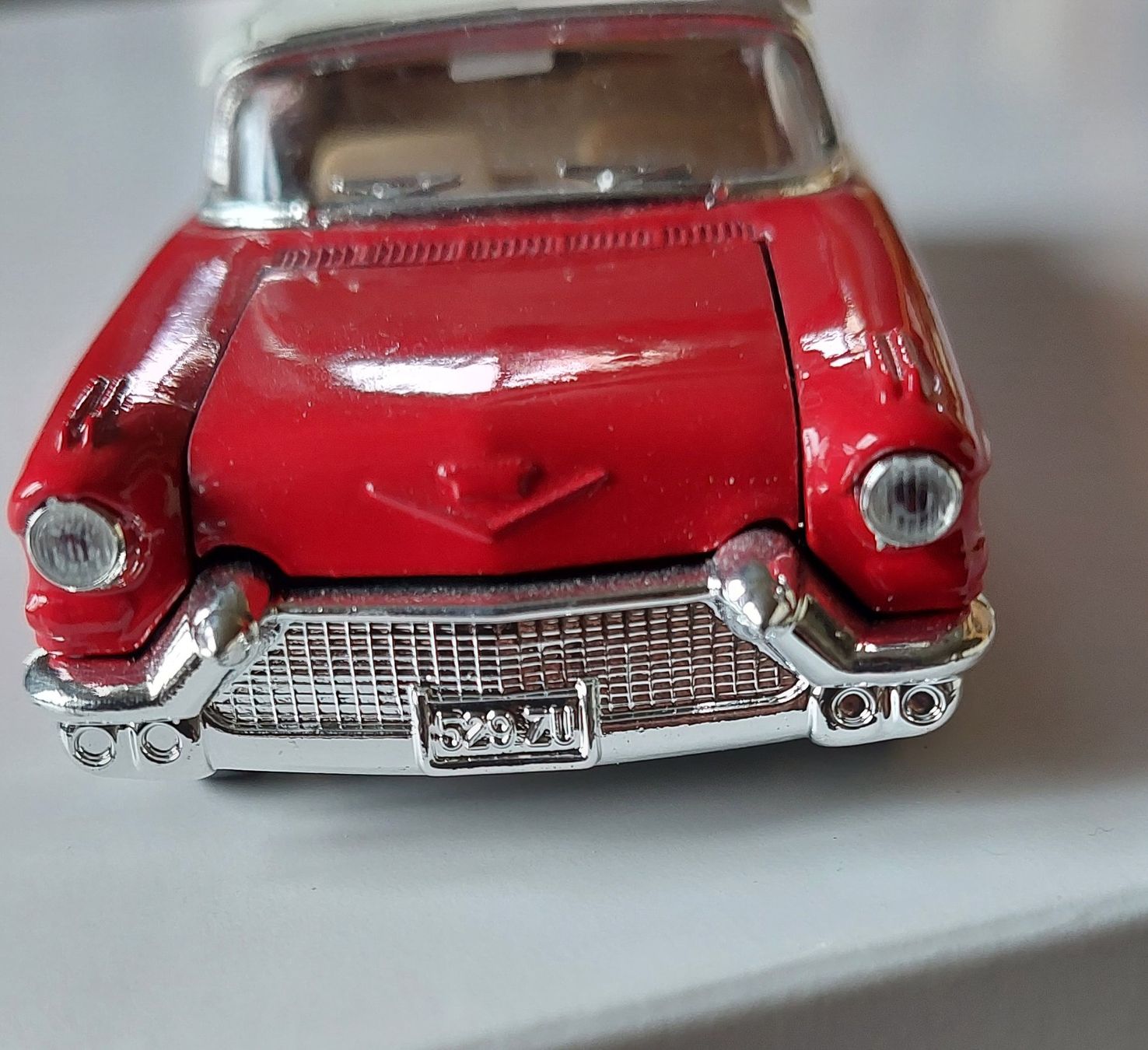 Cadillac Modellini d'auto: Cadillac Eldorado, Biarritz 1957,Rot ,12.5 cm lang ,Solida – Nuovo (secondo la descrizione) da Veltheim AG venduto da fredy_richner 5
