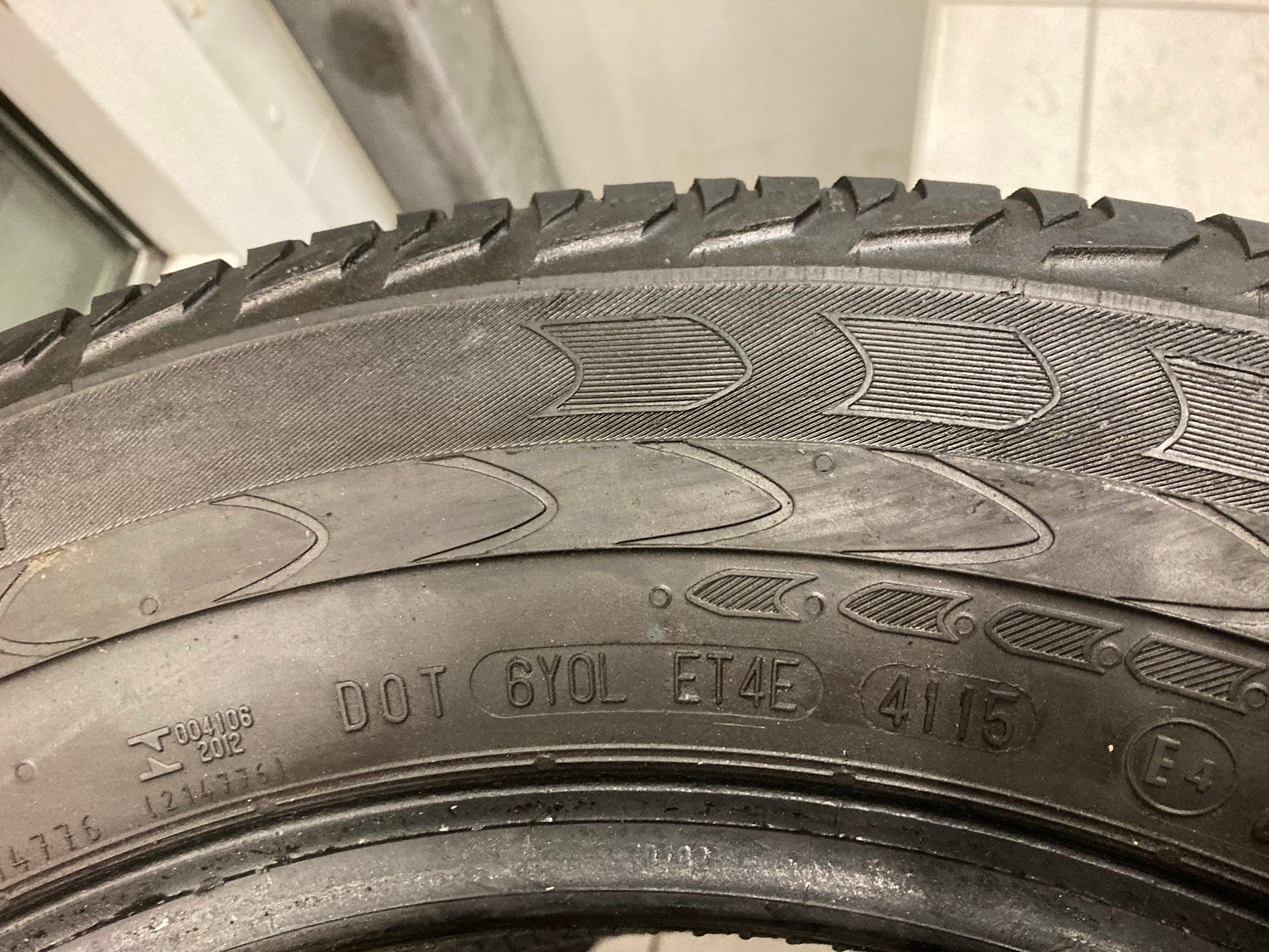 Continental Pneus & Kompletträder: 215/65R16C Sommerpneu VW T5 – Gebraucht aus Cham von WB2223 3