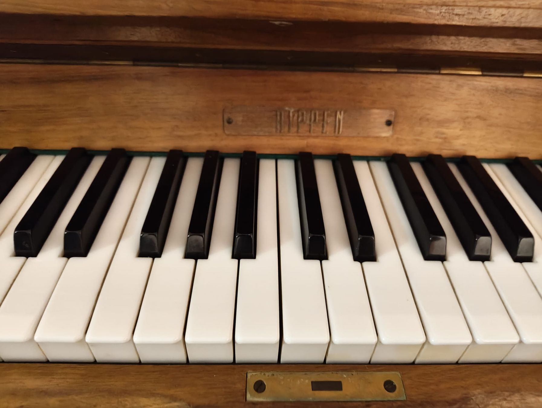 Strumenti musicali: Klavier der Marke Rippen – Usato da Eptingen venduto da Marrasascha 3
