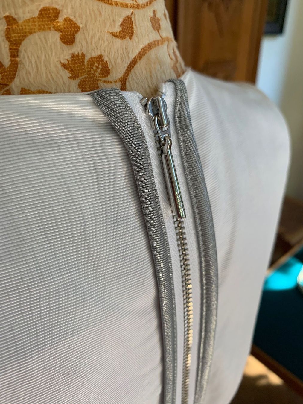 Kleider: SIMPLE Kleid "Little White"   Farbe: Weiß und Silber – Gebraucht aus Interlaken von Bona55 5