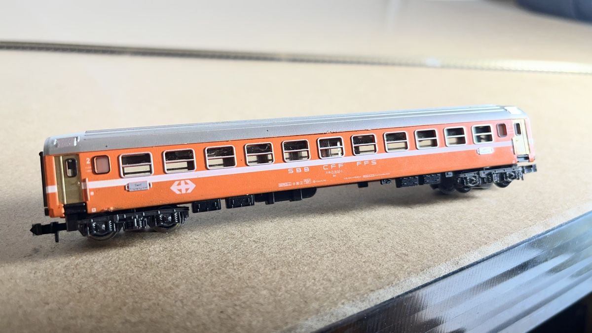 Trix Modellini di ferrovie: Minitrix 51 3070 00 SBB Spur N mit Beleuchung – Usato da Windlach venduto da Kelebra