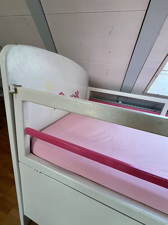 Betten: Baby-/Kinderbett aus Holz – Gebraucht aus Luzern von sel_jzk8 4