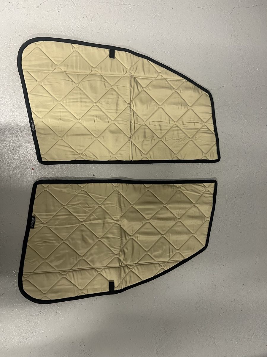 Sonstiges Campingzubehör: Fenster Thermomatten – Gebraucht aus Olten von LDProductionlight 4