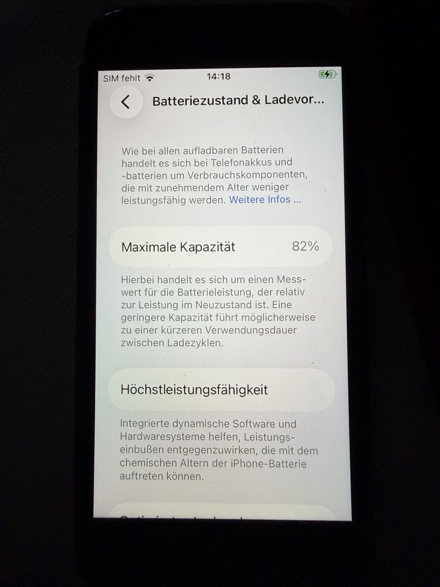 Apple Telefoni cellulari / Smartphones: Apple iPhone SE 64GB – Usato da Uetikon am See venduto da ret_sv7k 7