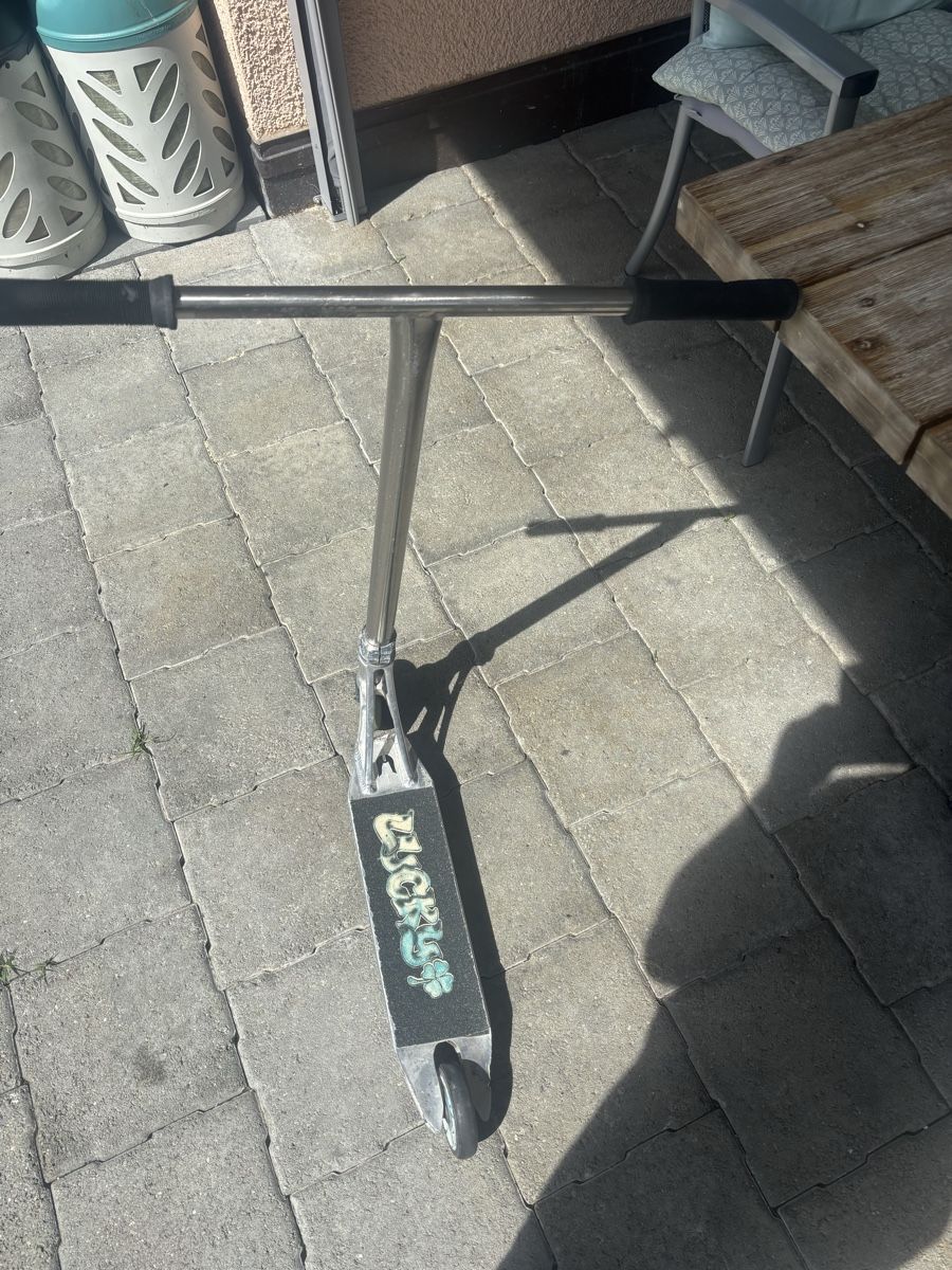 Scooters: Stuntscooter castum – D'occasion à Horn par mamahje 2