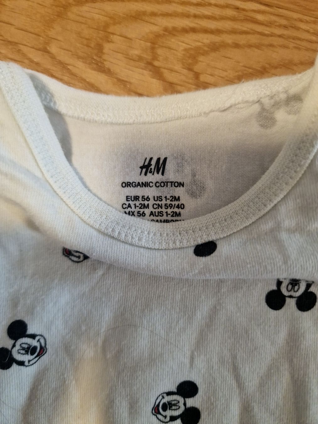 H&M Kleiderpakete & -sets: Disney Mickey Mouse Body Grösse 56 – Gebraucht aus Schliern b. Köniz von Jemy94 1