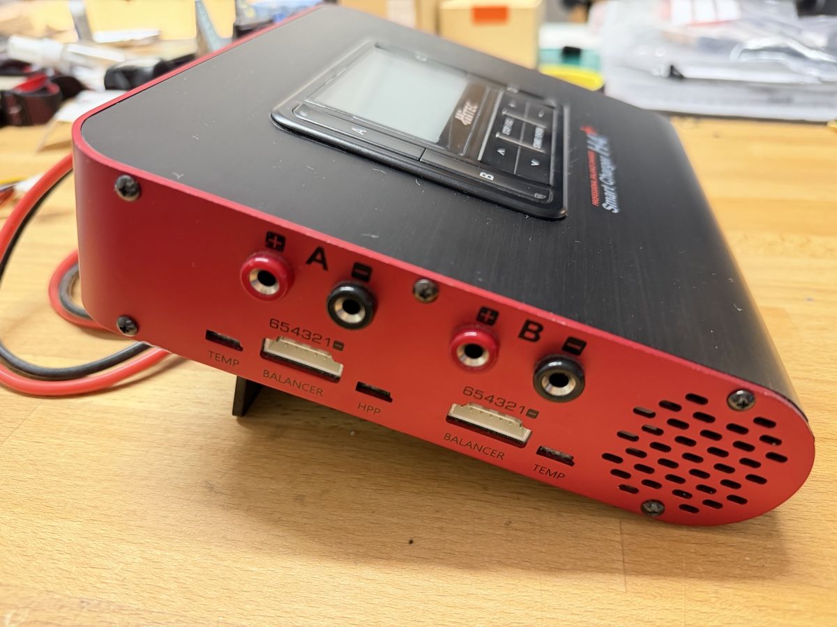 Batterie, Caricabatterie & Alimentatori: Hitec H4+ Ladegerät – Difettoso da Biel-Benken BL venduto da theskipster 2